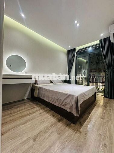 Nhà Q7, 35m2 thiết kế hiện đại Nhà mới dọn vào ở Liền. 
