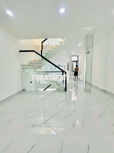 SIÊU PHẨM NHÀ VIP- 491A Huỳnh Văn Bánh, P.13, PN- Sàn Suốt- Dtsd 350m2