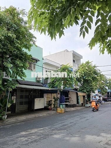 BÁN ĐẤT TẶNG NHÀ, KDC TÂN QUY- Q7, DT 62M32, ĐƯỜNG SỐ, GIÁ 10.X TỶ