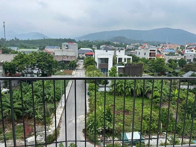 CHO THUÊ NHÀ KINH DOANH NGAY NGÃ TƯ TAM ĐẢO – TÂY THIÊN