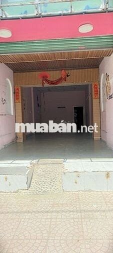 Cho thuê nhà mặt tiền đường Phan Văn Hớn, phường Đông Hưng Thuận