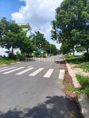 Bán đất ngay Quốc lộ 50 gần BXQ8 giá rẻ 