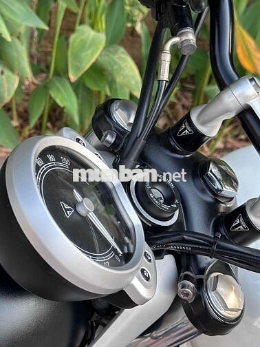 Triumph StreetTwin 900 ABS cực đẹp