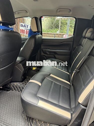 Ford Ranger XLS 2023 Dầu Tự động 15.000 km Đen
