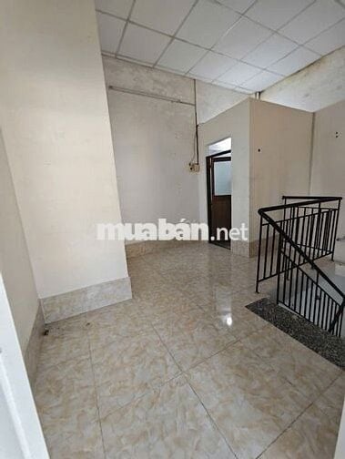 nhà 3,5 triệu 2 góc mặt tiền gần bệnh viện Phụ Sản Cần Thơ