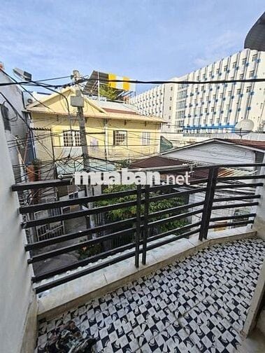 nhà 3,5 triệu 2 góc mặt tiền gần bệnh viện Phụ Sản Cần Thơ