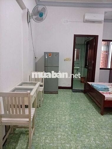 PHÒNG TRỌ MẶT TIÊNF NGUYỄN VĂN CỪ ĐẦY ĐỦ TIỆN NGHI GIÁ RẺ