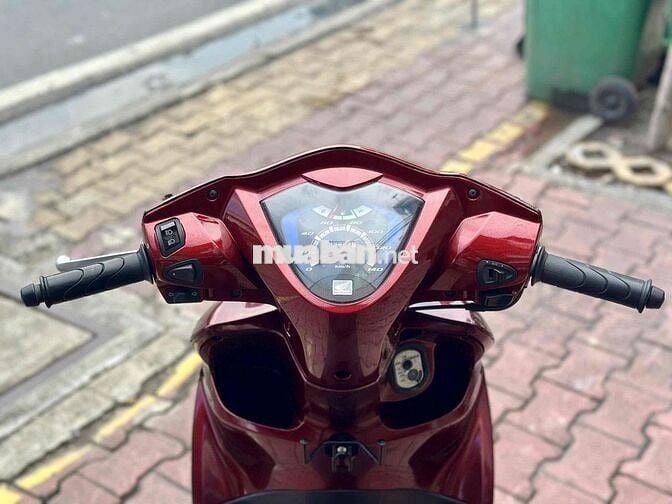 Honda Vision 2014 Đỏ - Chính chủ ký giấy