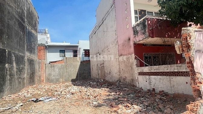 Đất rẻ- ngay Ngã 4 ga- đường Thạnh Lộc 16