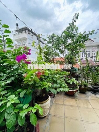 Bán nhà gấp Nguyễn Văn Quá, Chợ Cầu, 5PN, 4 Lẩu, HXH, Giá 6.7(TL chủ)