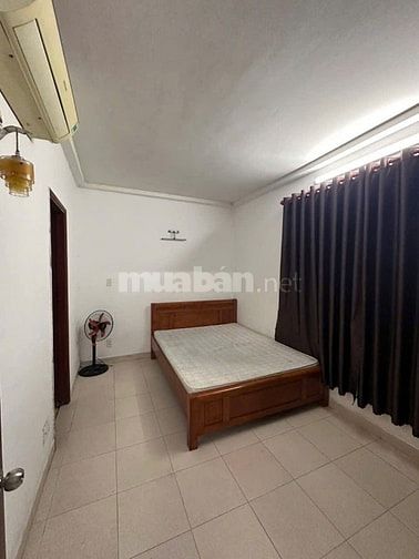 C/C Saigontown, Thoại Ngọc Hầu, TP: 2p ngủ, full NT, 8,5tr, 68m2