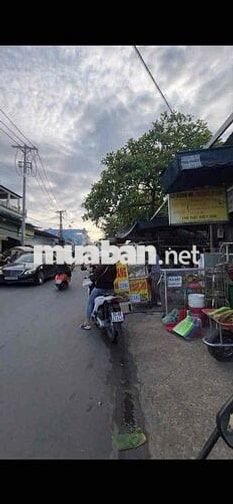 nhà 1/chợ minh phát ngay Ngã Tư Ga sát Gò Vấp