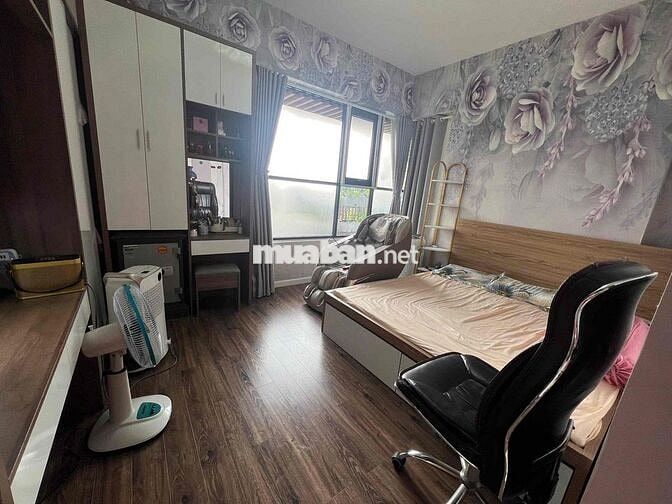 cho thuê căn hộ chung cư sân vườn 112m ngay Khu đô thị Mizuki