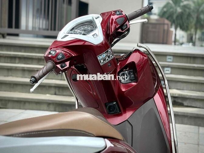 Honda Lead 4Val Premium 2022 Đỏ 8000km cực mới