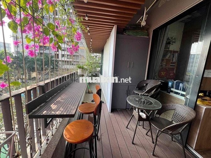 cho thuê căn hộ chung cư sân vườn 112m ngay Khu đô thị Mizuki