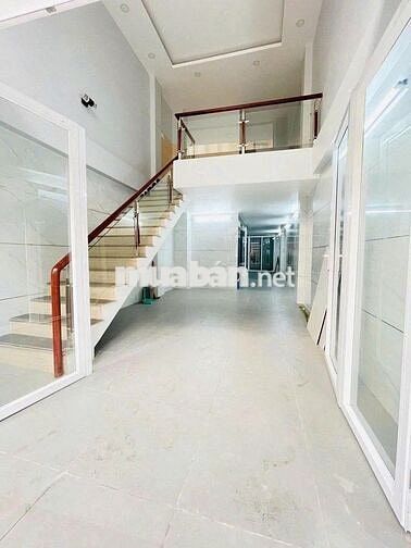 NHÀ ĐẸP HIỆN ĐẠI - 84B Hồ Bá Kiện, P.15, Q.10 - Thang Máy - DTSD400m2