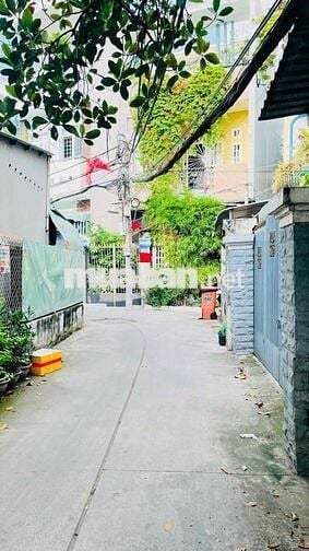 Siêu phẩm nhà 3 tầng Q7 HXH liền kề Phú Mỹ Hưng 4 tỷ nhỉnh (Còn TL)