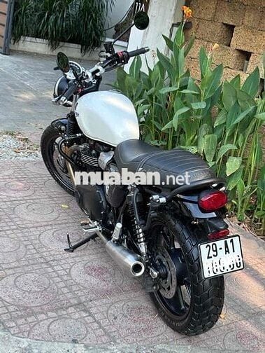 😍 Triumph Streettwin Trắng 12899 km cực mới
