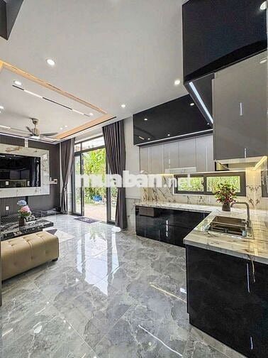 bán nhà trục chính hẻm 218 đường Nguyễn Thông.