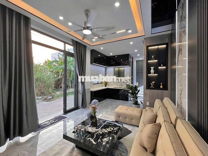 bán nhà trục chính hẻm 218 đường Nguyễn Thông.