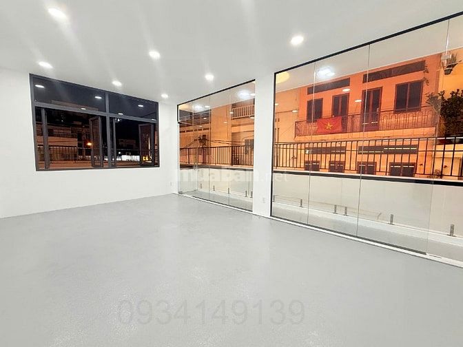 Giảm 7T. Chỉ 40T, góc 2MT 527 CMT8, ngang LỚN 8m. 320m2 SD. HĐT 150tr