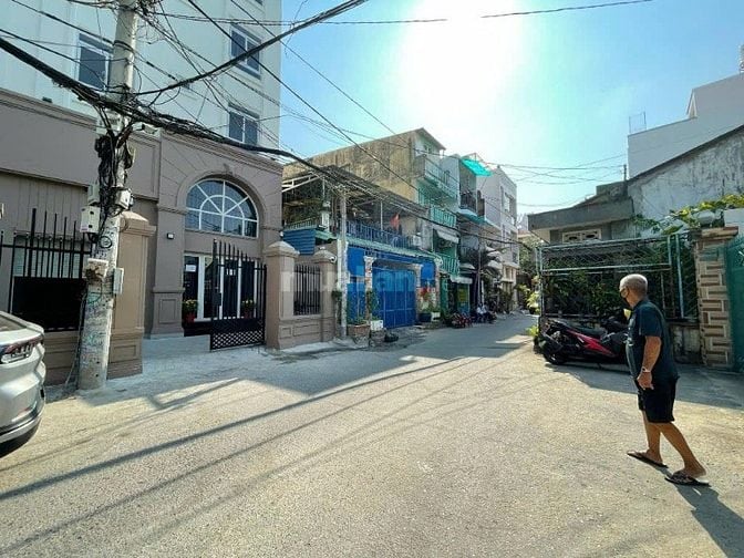 BÁN TÒA CĂN HỘ DỊCH VỤ – 84 PHÒNG – HẦM + 7 TẦNG – DÒNG TIỀN 500 TR