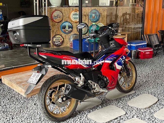winer v4 xe đẹp