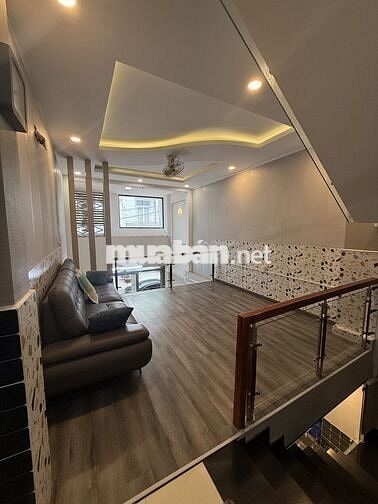 Nhà Khu Vip để dưỡng già, mở công ty, văn phòng để kinh doanh.