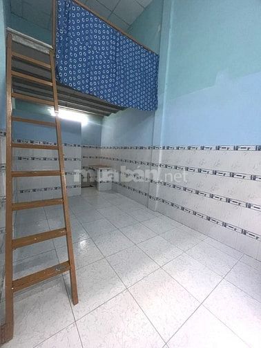 PHÒNG TRỌ TẦNG TRỆT GIÁ RẺ, CÓ GÁC TẠI PHƯỜNG PHÚ THỌ HÒA, TP.HCM