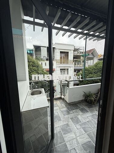 Nhà Khu Vip để dưỡng già, mở công ty, văn phòng để kinh doanh.