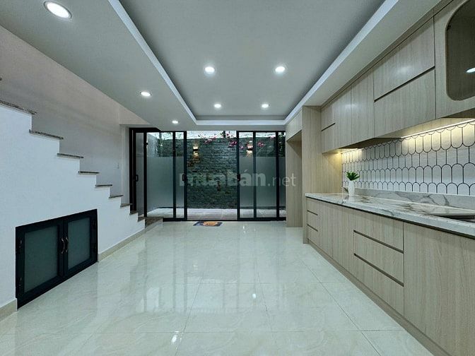 BÁN GẤP NHÀ 5 TẦNG HXH TRƯỜNG SA, PHÚ NHUẬN, Ô TÔ NGỦ TRONG NHÀ