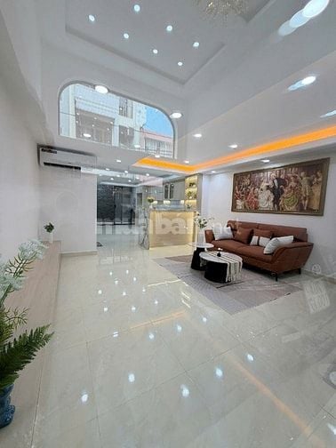 BÁN GẤP NHÀ 5 TẦNG HXH TRƯỜNG SA, PHÚ NHUẬN, Ô TÔ NGỦ TRONG NHÀ