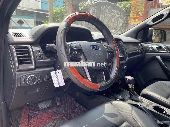 Ford Everest Titan 4x4 2020 26.000km Đỏ