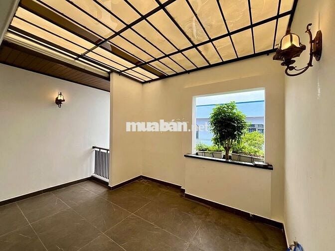 NHÀ 3 TẦNG MẶT TIỀN NGUYỄN CHÍCH- GẦN LÝ THÁI TÔNG