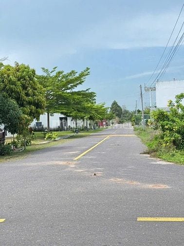 Cần bán gấp 839tr có ngay lô đất 160m2 ngay biển Phước Hải, View Núi M