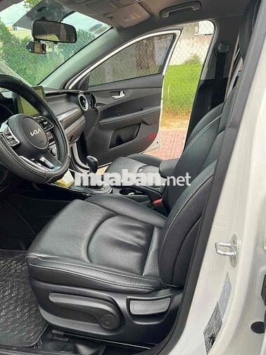 KIA K3 2022 Số sàn Trắng 28000 km