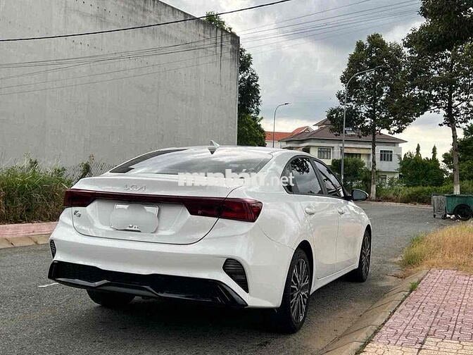 KIA K3 2022 Số sàn Trắng 28000 km