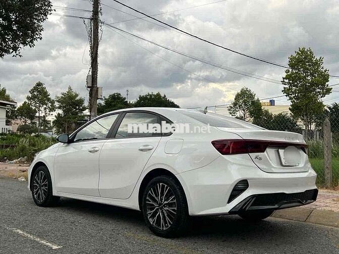 KIA K3 2022 Số sàn Trắng 28000 km