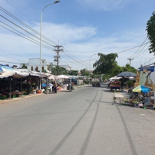 CC cần bán lô đất thổ vườn 1000m2 sẵn 50m2 TC Đường cây trôm mỹ khánh