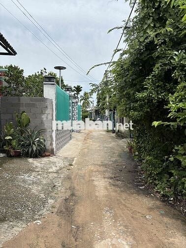 CC cần bán đất nền thổ cư 100% hẽm xe hơi xã Phú Đông cũ