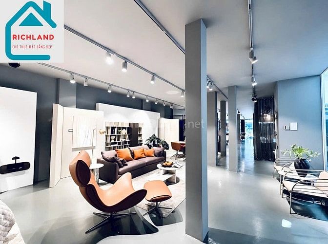 Cho thuê nhà MT 128A Hai Bà Trưng, P.Đa Kao, Q1_Diện tích 10x28m NH12m