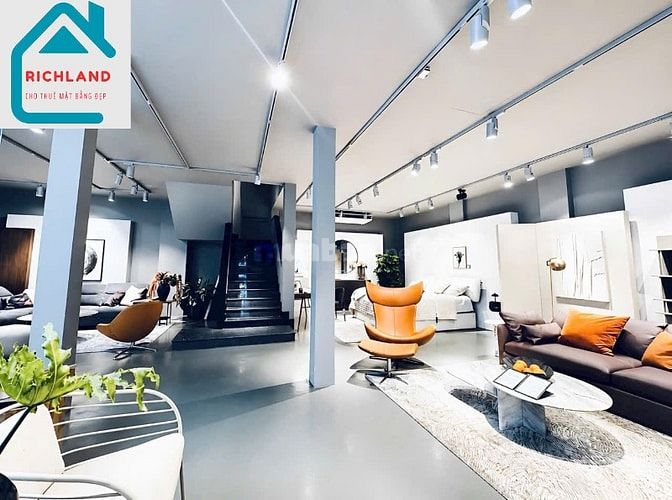 Cho thuê nhà MT 128A Hai Bà Trưng, P.Đa Kao, Q1_Diện tích 10x28m NH12m