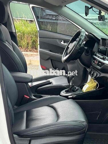 KIA K3 2022 Số sàn Trắng 28000 km