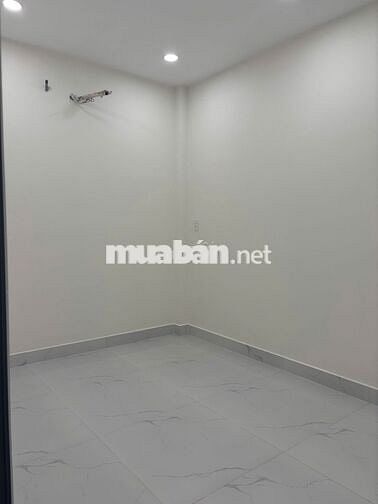 Nhà 4x21m, 1 lầu, 3PN, đường Liên xã, thị trấn Cần Giuộc, Long An.