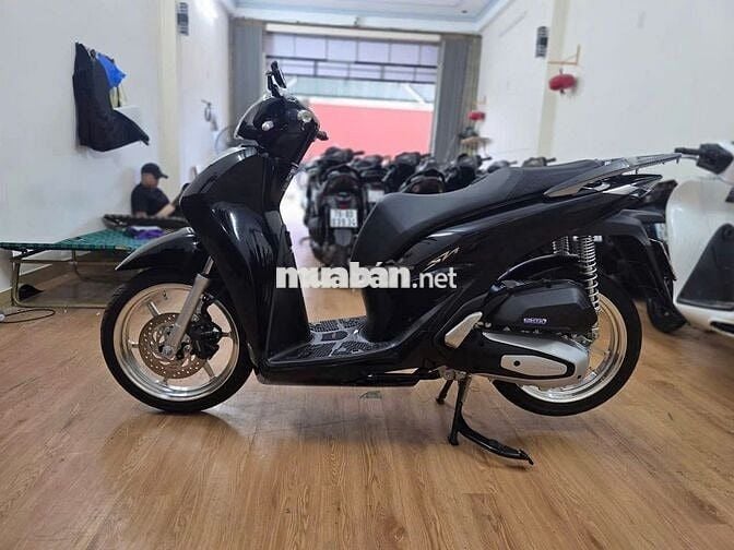 Honda SH 2025 Đen bóng Bs 43