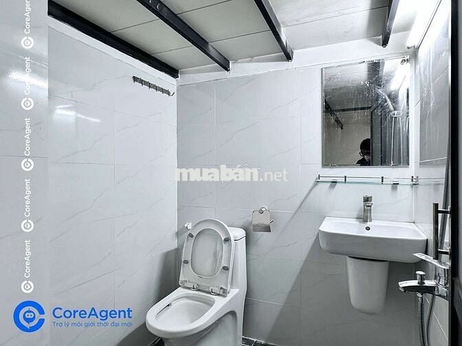 phòng đẹp giá rẻ, đối diện công viên thoáng mát 