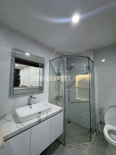 CẦN CHO THUÊ TOÀ NHÀ 496 XÃ ĐÀN  MỚI SƠN SỬA ĐẸP SẠCH 