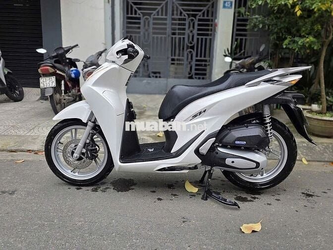 Honda SH 2026 Trắng Bs 43, Có Góp