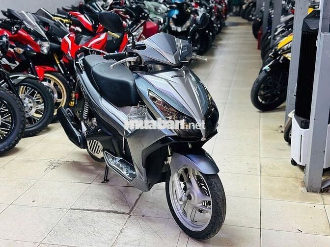 XE MÁY THỊNH PHÁT- AIR BLADE 125 MẮT CÚ BẠC 2015
