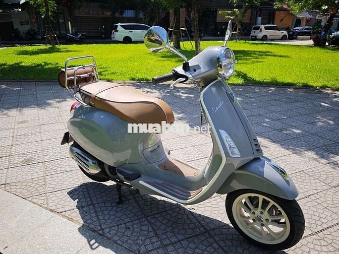 Xe Vespa Pinic Xám